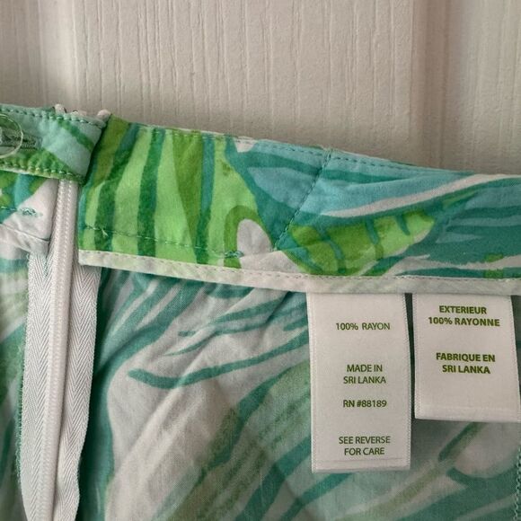Lilly Pulitzer Jeannie Shorts Green Fronds Place Casual Tropical Women’s Sz 2 - Picture 7 of 11